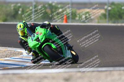 media/Sep-20-2025-TrackDaz (Sat) [[27f0cde673]]/A Group/2pm (Turn 9)/